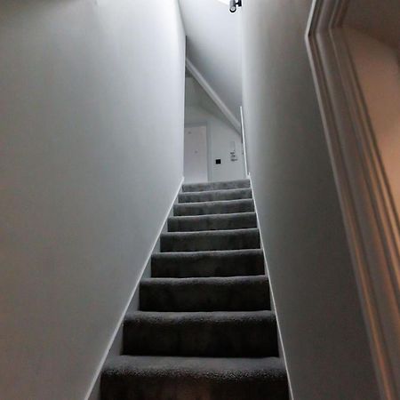 The Hideout Villa Bournemouth Bagian luar foto